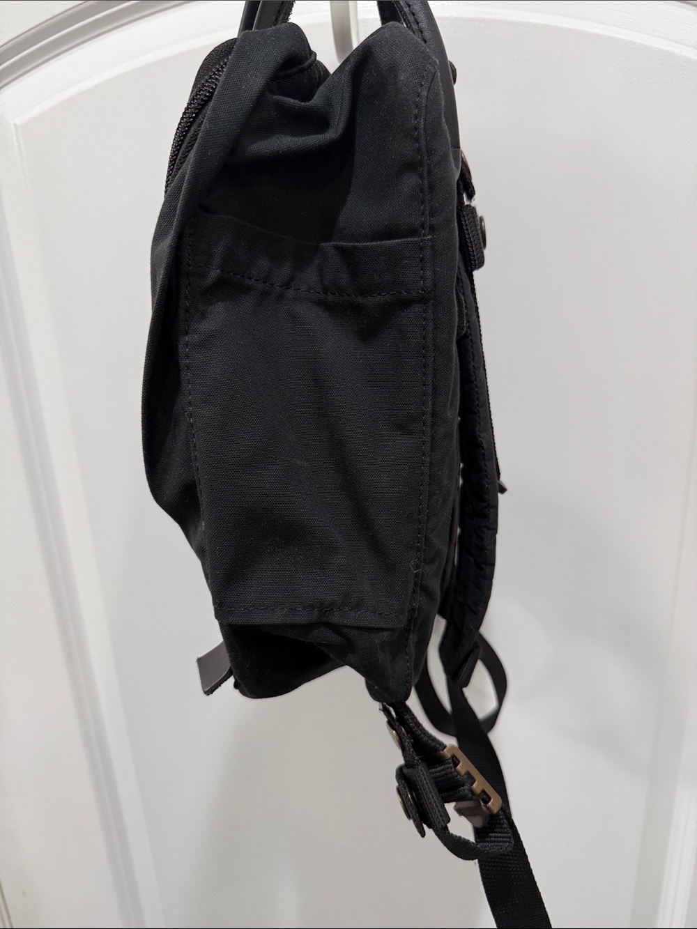 Fjallraven Kanken No. 2 Black Mini Compact Canvas Backpack - Picture 6 of 10